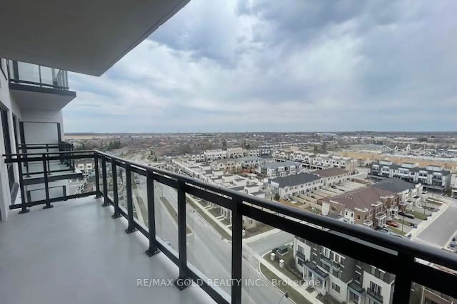 51 Clarington Boulevard 1115 photo 5