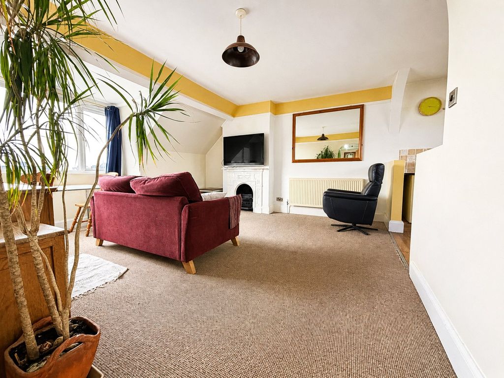 Additional image 4 of 1 bed flat for saleBelle Vue, Bude, Cornwall EX23