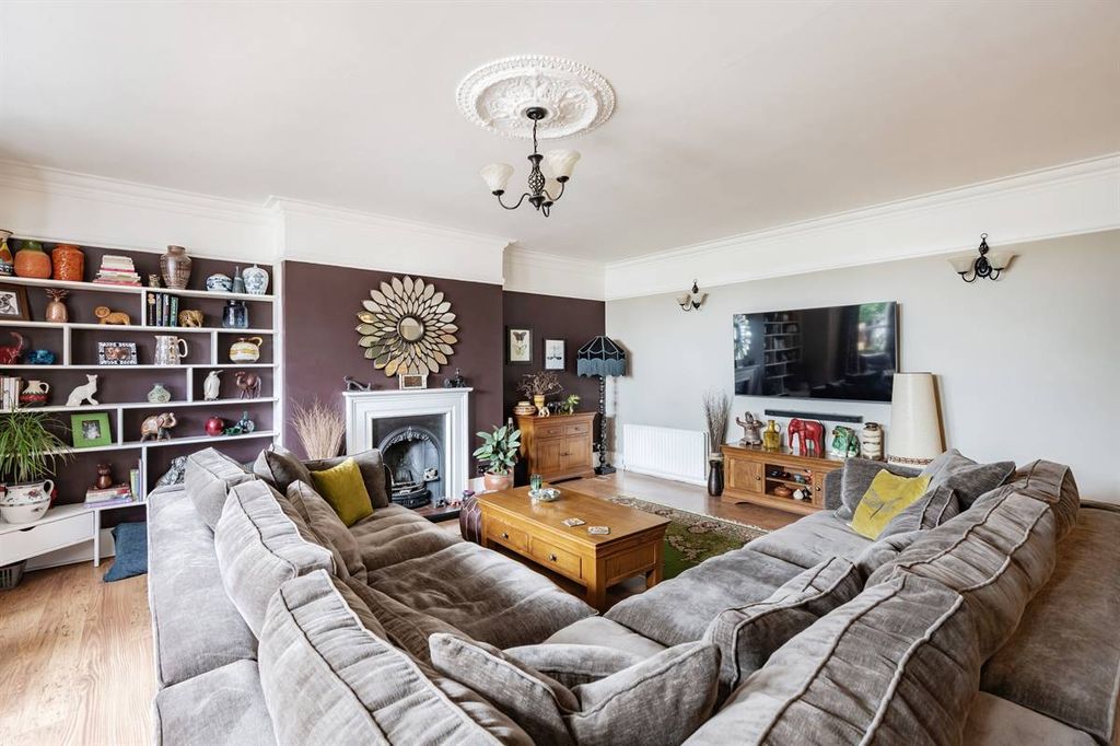 Additional image 5 of 2 bed flat for saleCentral Parade, Herne Bay CT6