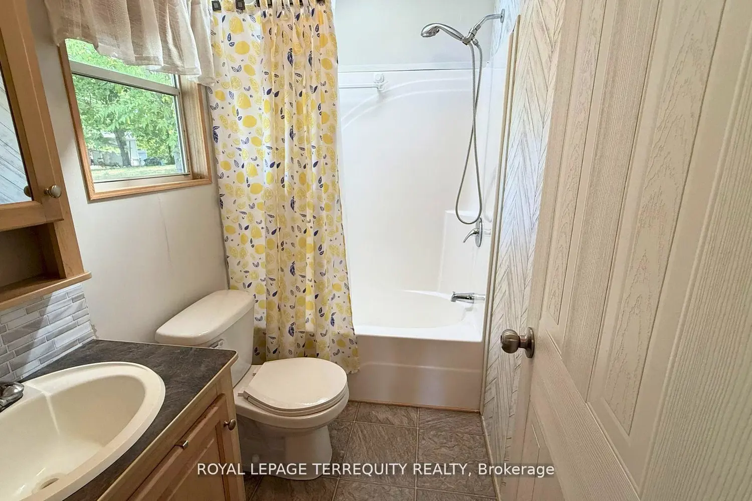 Additional image 18 of 328 Rockview