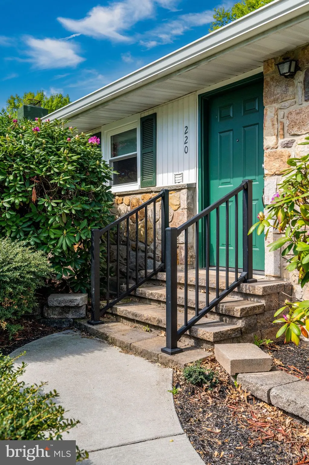 Additional image 4 of 220 Maple Springs Drive, Birdsboro, PA 19508
