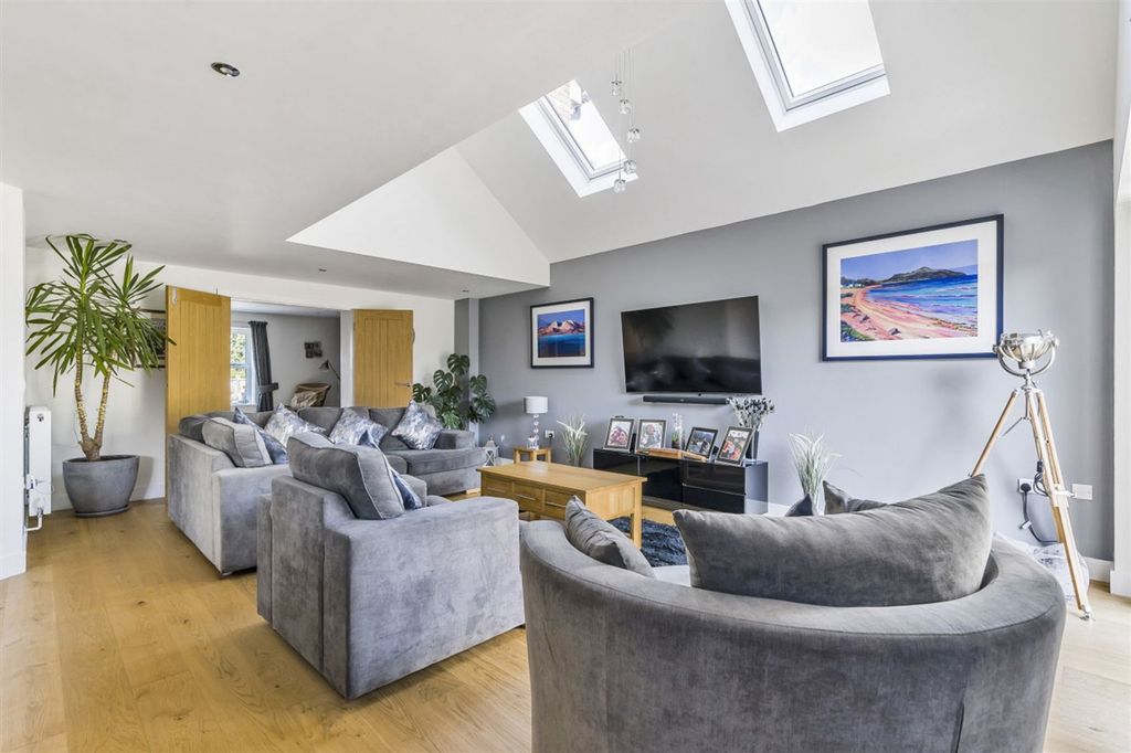 Additional image 5 of 4 bed detached house for saleCopse Lane, Hayling Island PO11