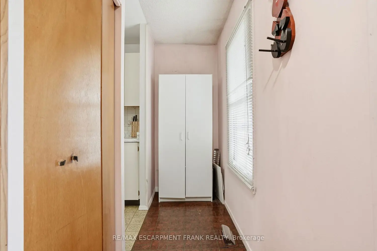 99 Palmer Road photo 3