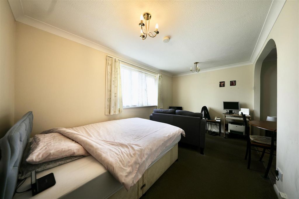 Additional image 4 of 1 bed flat for saleMaplewood Avenue, Hull HU5