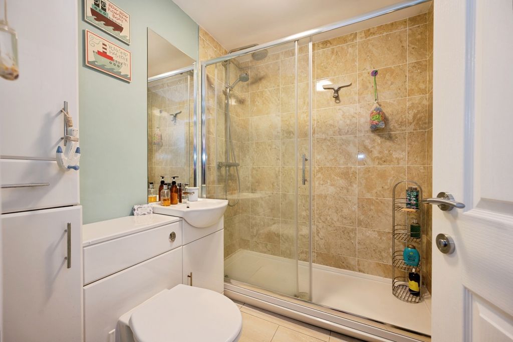 Additional image 10 of 2 bed flat for saleAcasta Court, 188 Southwood Road, Hayling Island, Hampshire PO11