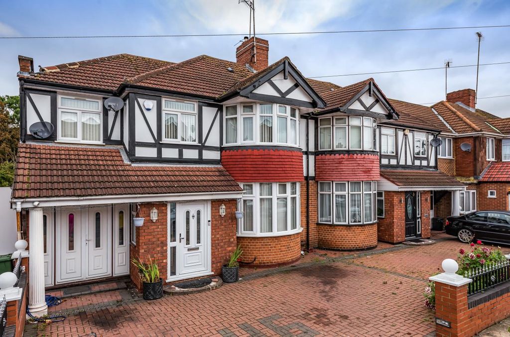 Additional image 17 of 5 bed semi-detached house for saleDelamere Road, Hayes UB4