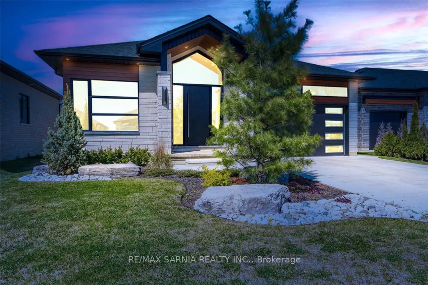 616 Mead Court photo 2