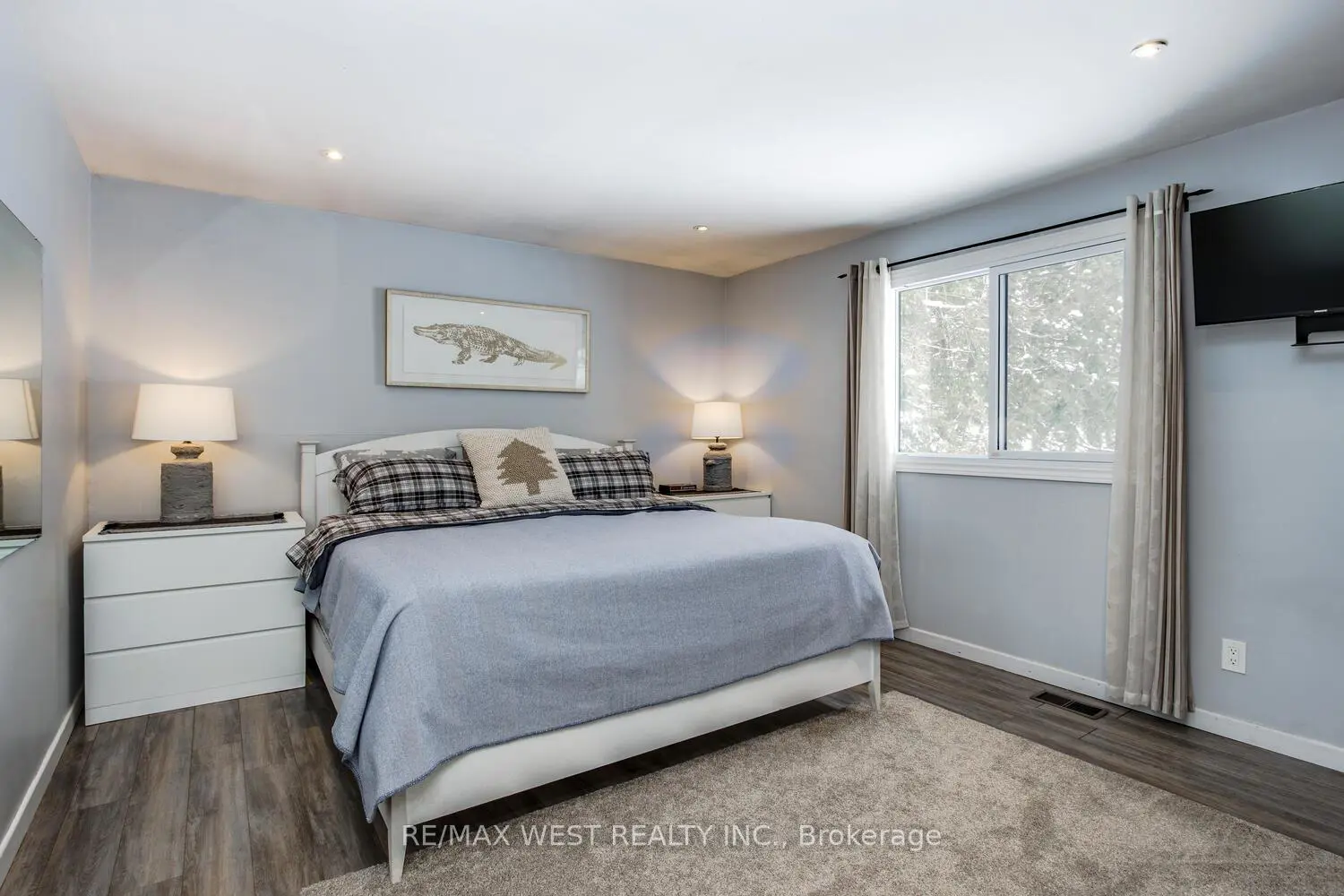 169 Bayview Avenue photo 5
