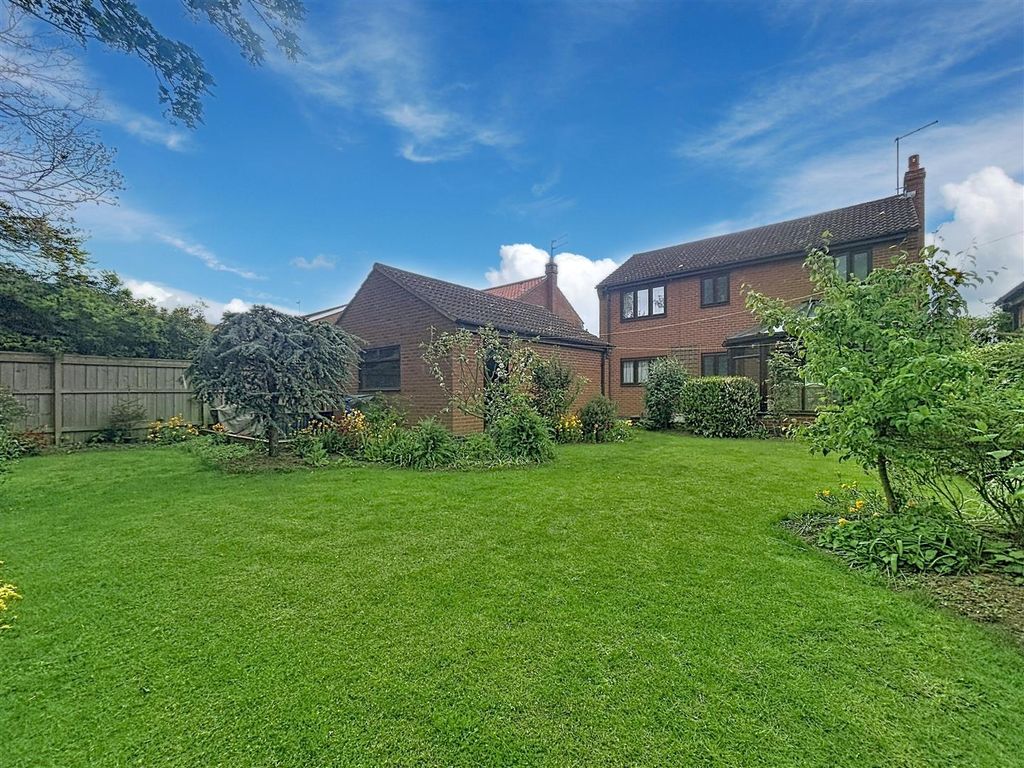 Additional image 20 of 3 bed detached house for saleCheyne Walk, Hornsea HU18