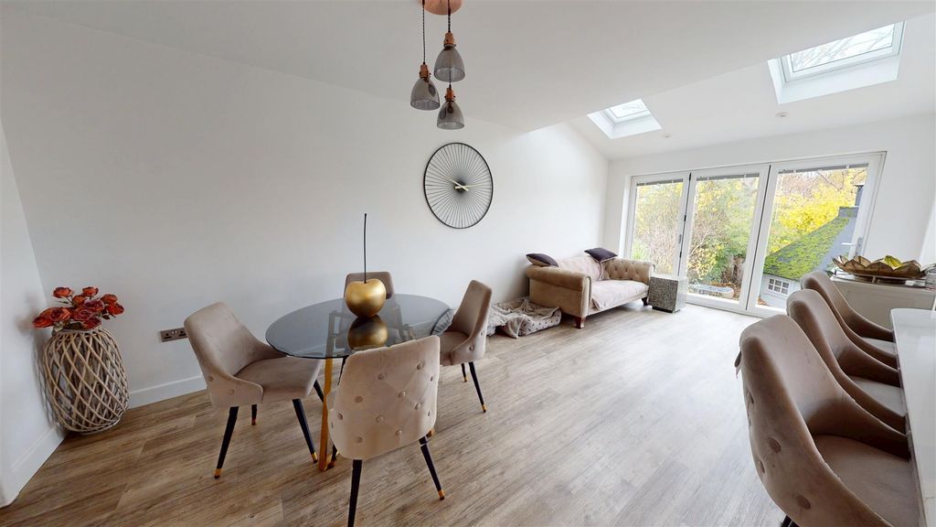 Additional image 7 of 5 bed detached house for saleVictoria Drive, Northowram, Halifax HX3