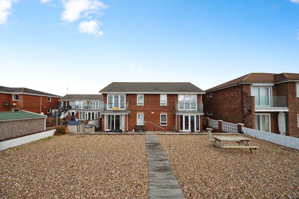 Additional image 17 of 2 bed flat for saleAcasta Court, 188 Southwood Road, Hayling Island, Hampshire PO11