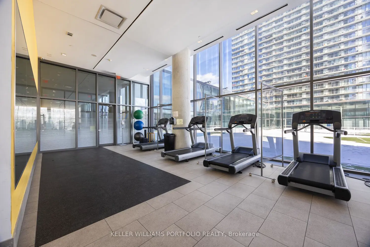 Additional image 13 of 105 The Queensway Avenue 3410
