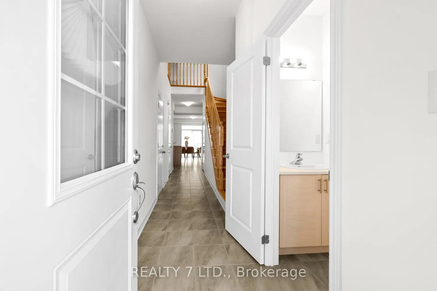 32 Hillcroft Way