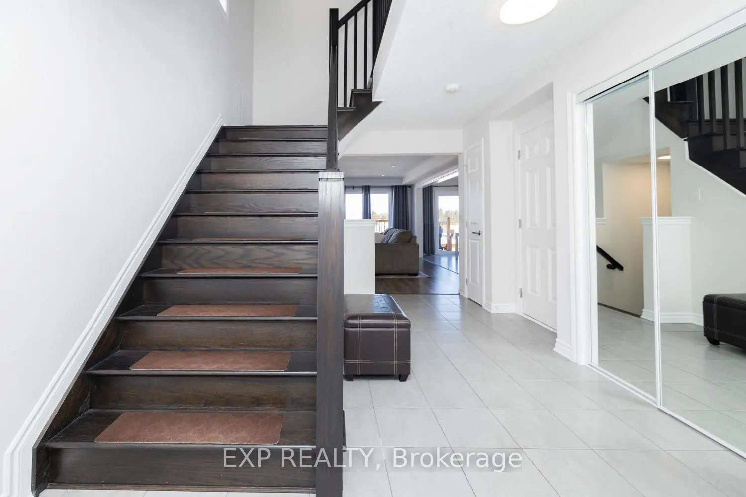 161 Cranesbill Road photo 2