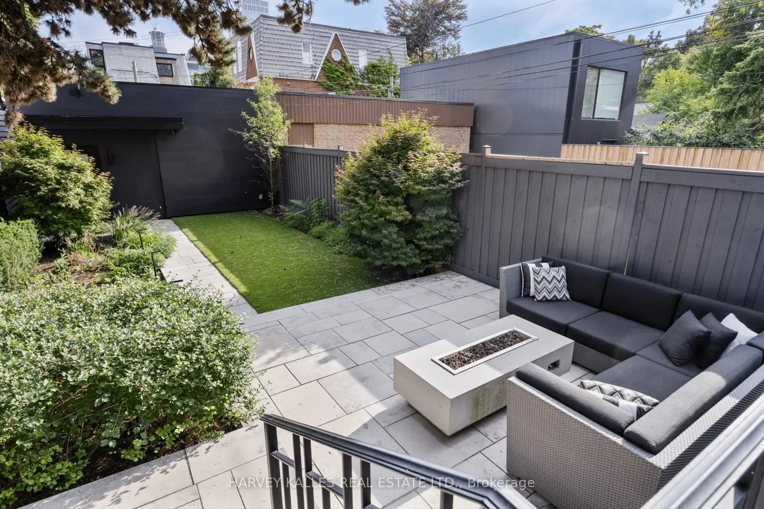 Additional image 16 of 43 Summerhill Avenue