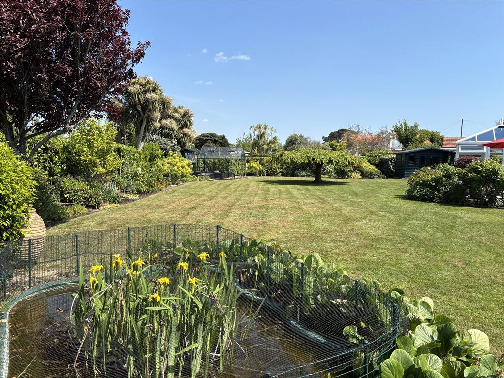 Additional image 19 of 4 bed detached house for saleOrchard Road, Hayling Island, Hampshire PO11