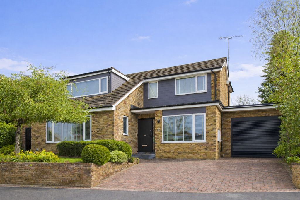 4 bed detached house for saleParkhill Road, Hemel Hempstead HP1