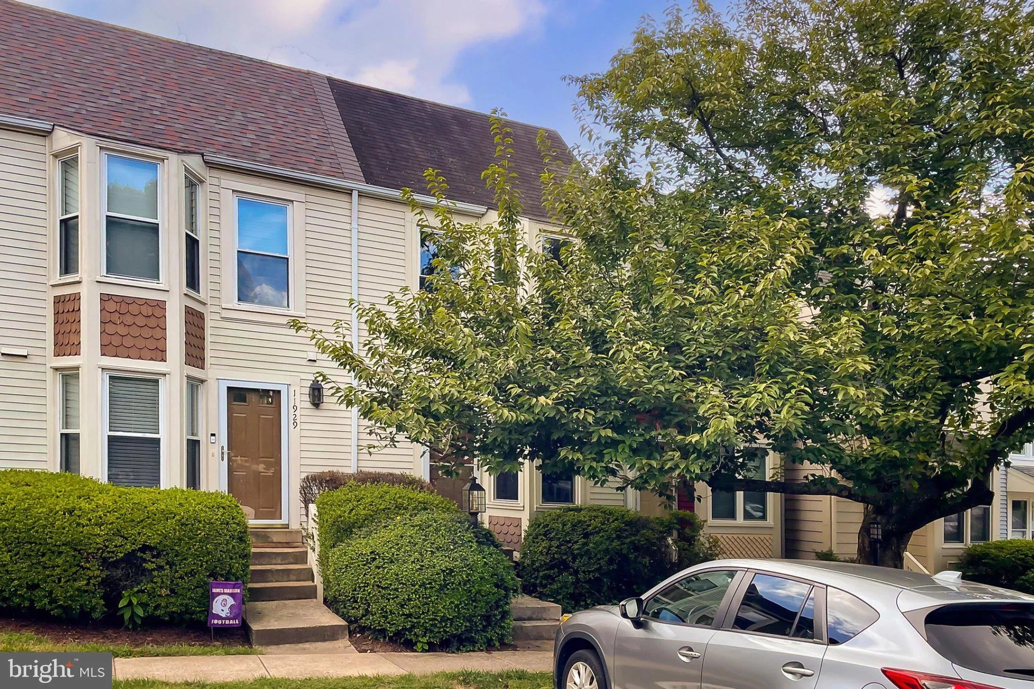 11931 Redtree Way, Reston, VA 20194