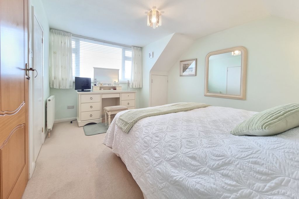 Additional image 16 of 3 bed detached house for saleHayling Island, Hampshire PO11