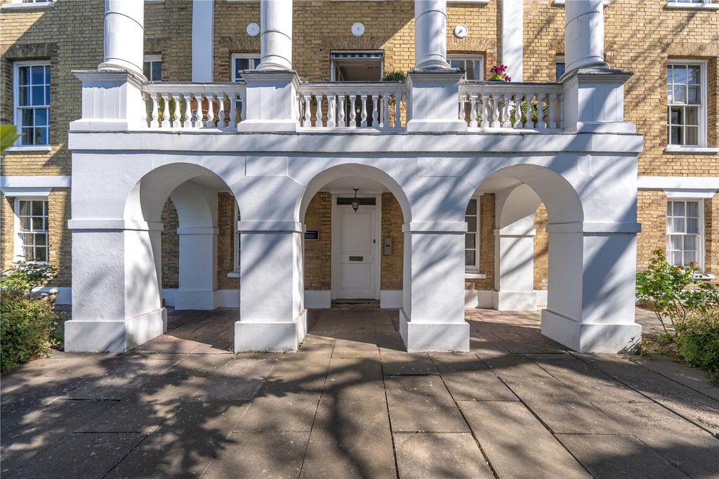 Additional image 16 of 2 bed flat for saleGarricks Villa, Hampton Court Road, Hampton, Middlesex TW12