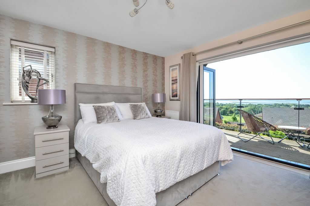 Additional image 10 of 5 bed detached house for saleBedhampton, Hampshire PO9
