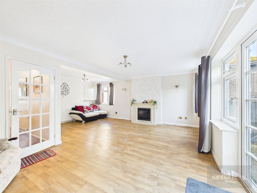 Additional image 3 of 4 bed detached house for saleLarksfield Crescent, Harwich, Essex CO12