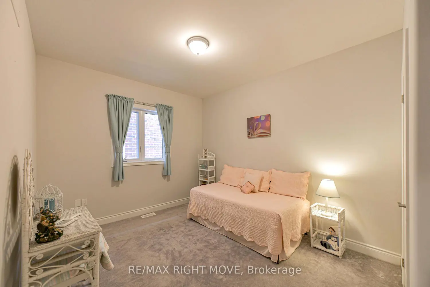 2997 Stone Ridge Boulevard photo 4