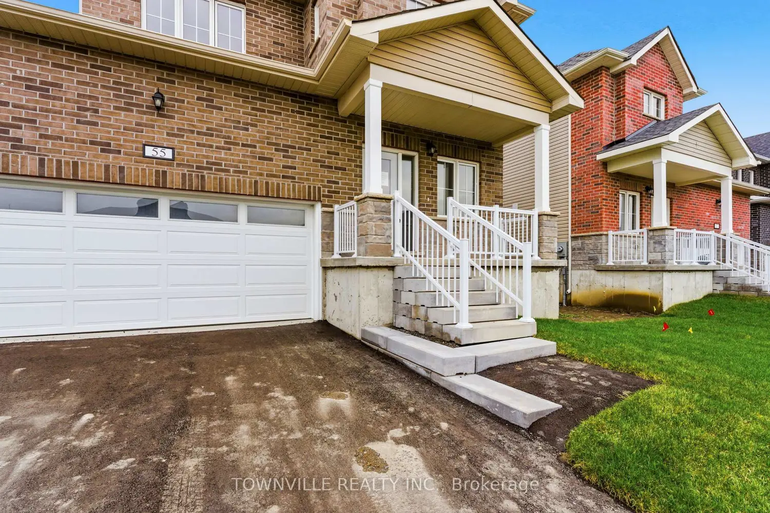 55 Bradden Crescent photo 3