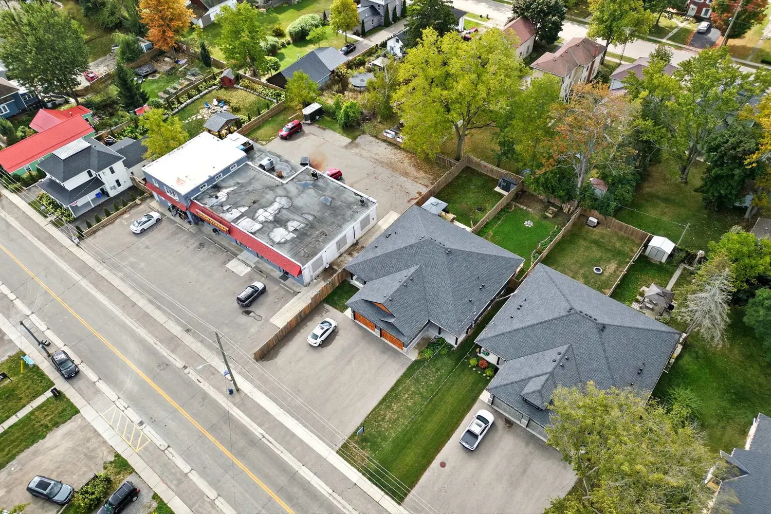 1053 Bay Street photo 4
