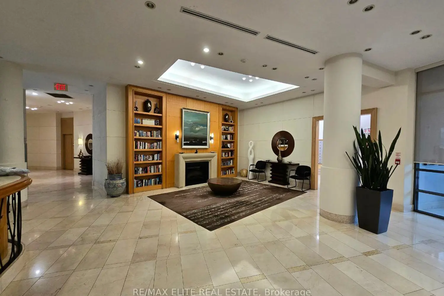 509 Beecroft Road 220 photo 2