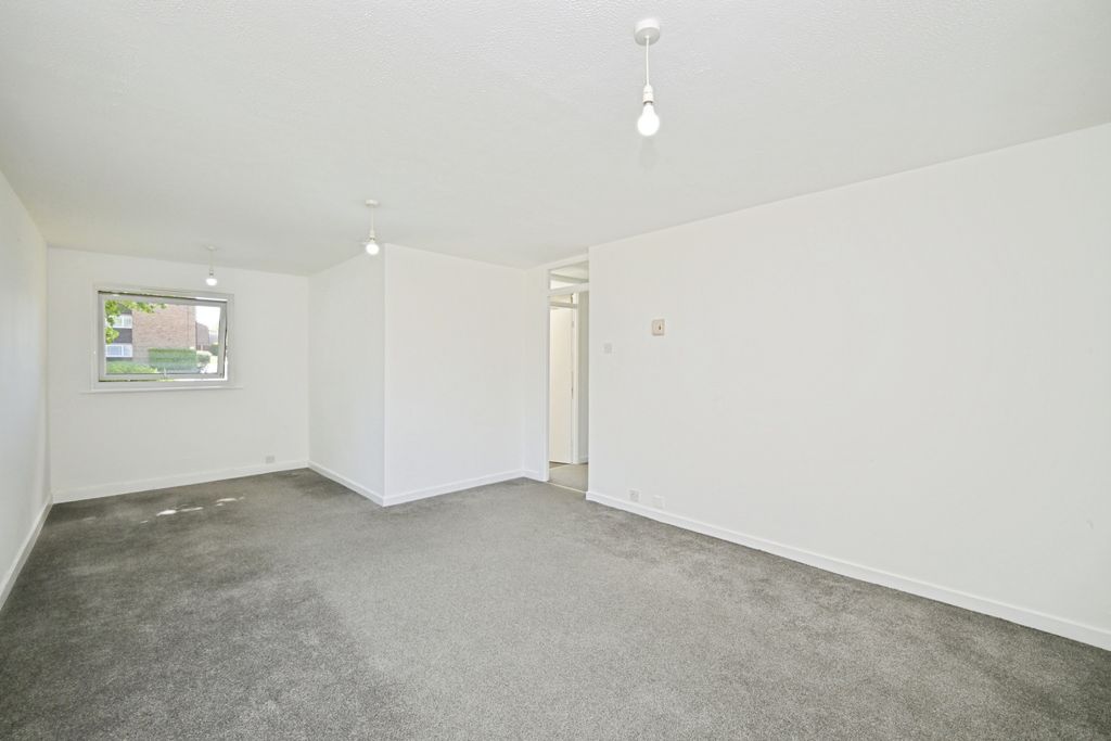 Additional image 4 of 2 bed flat for saleLampits, Hoddesdon EN11