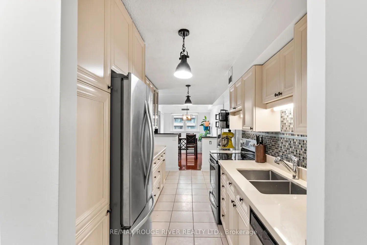Additional image 7 of 40 Chichester Place 804