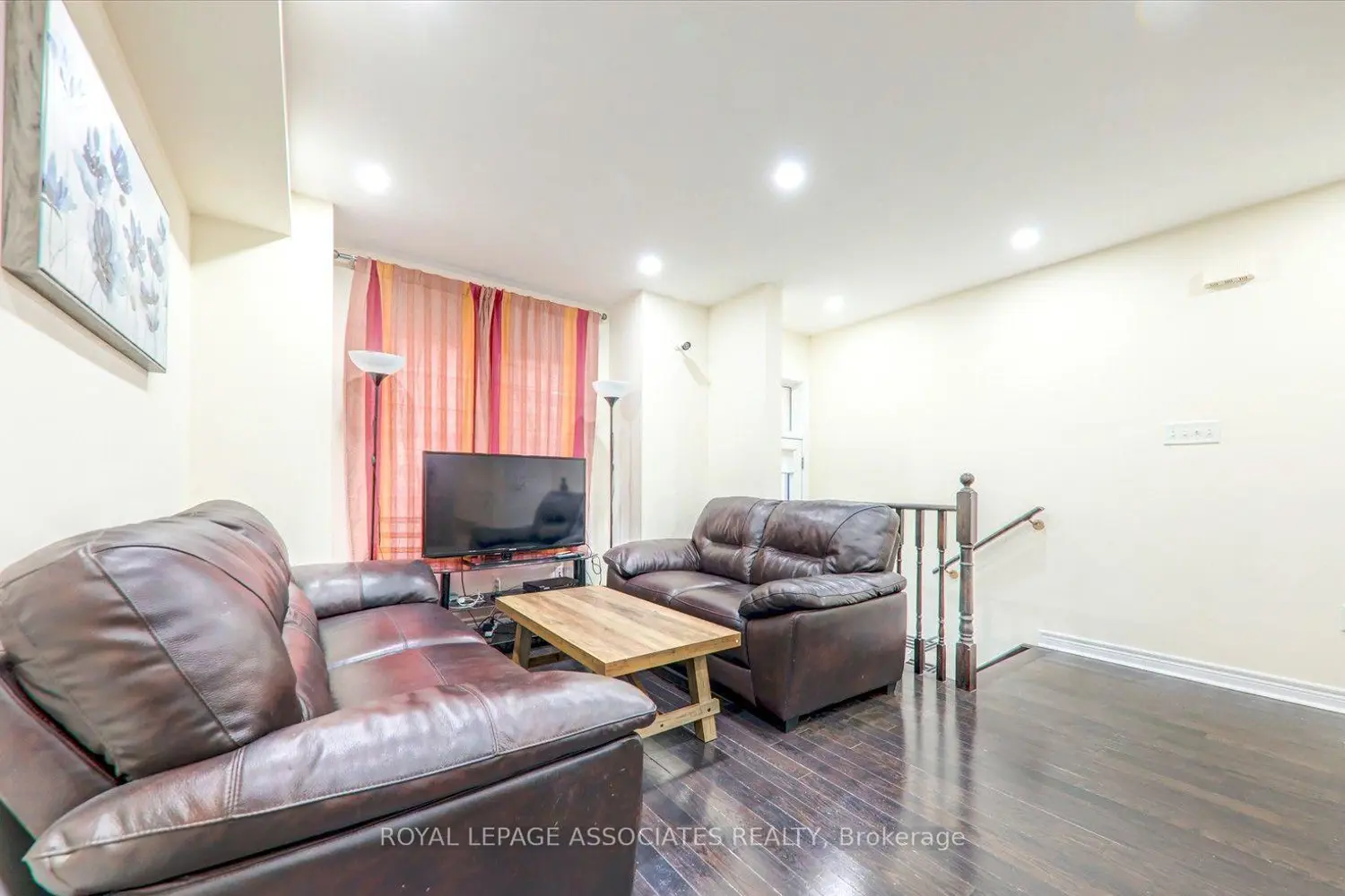 Additional image 8 of 19 Kawneer Terrace