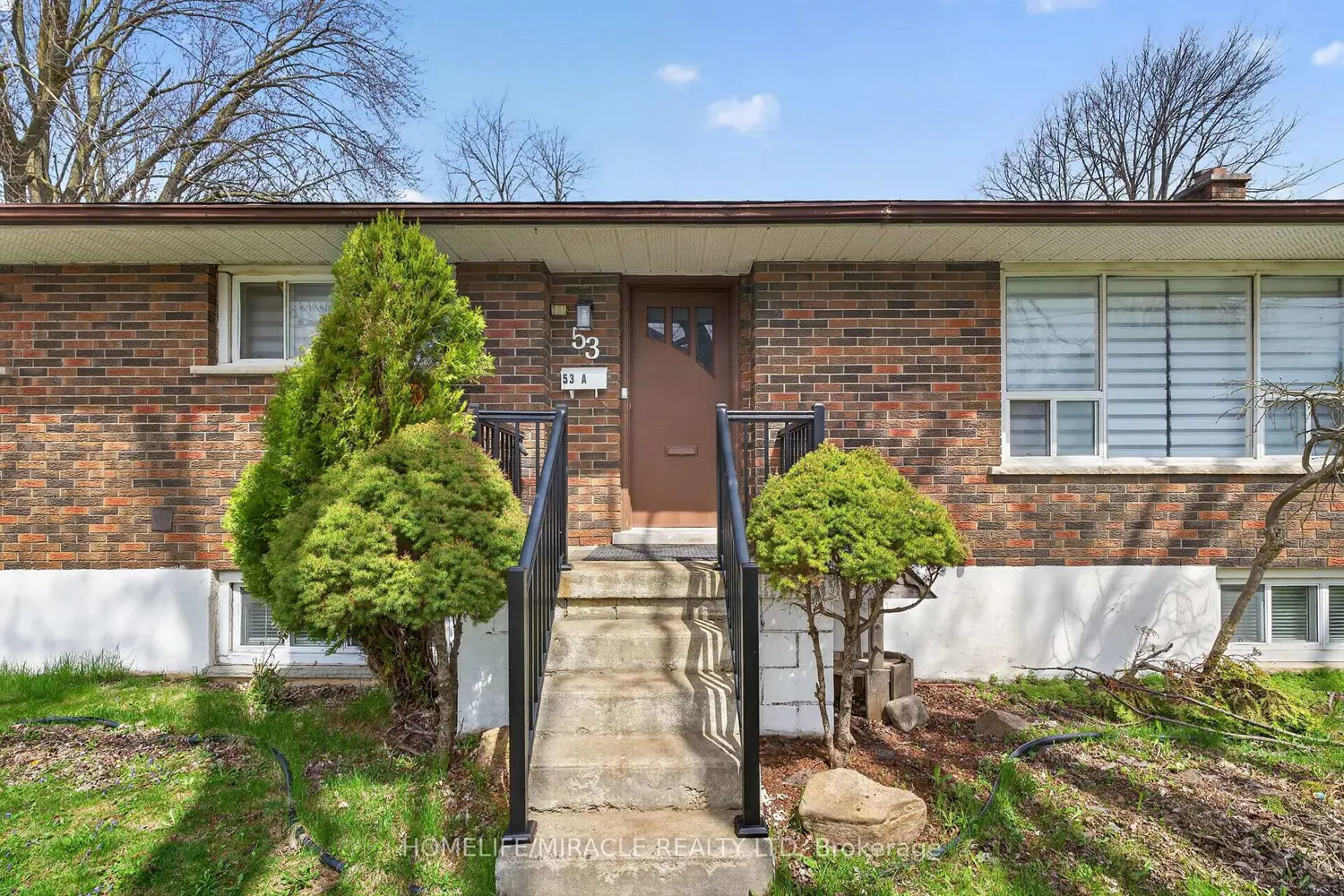 53 Nicklin Crescent photo 2