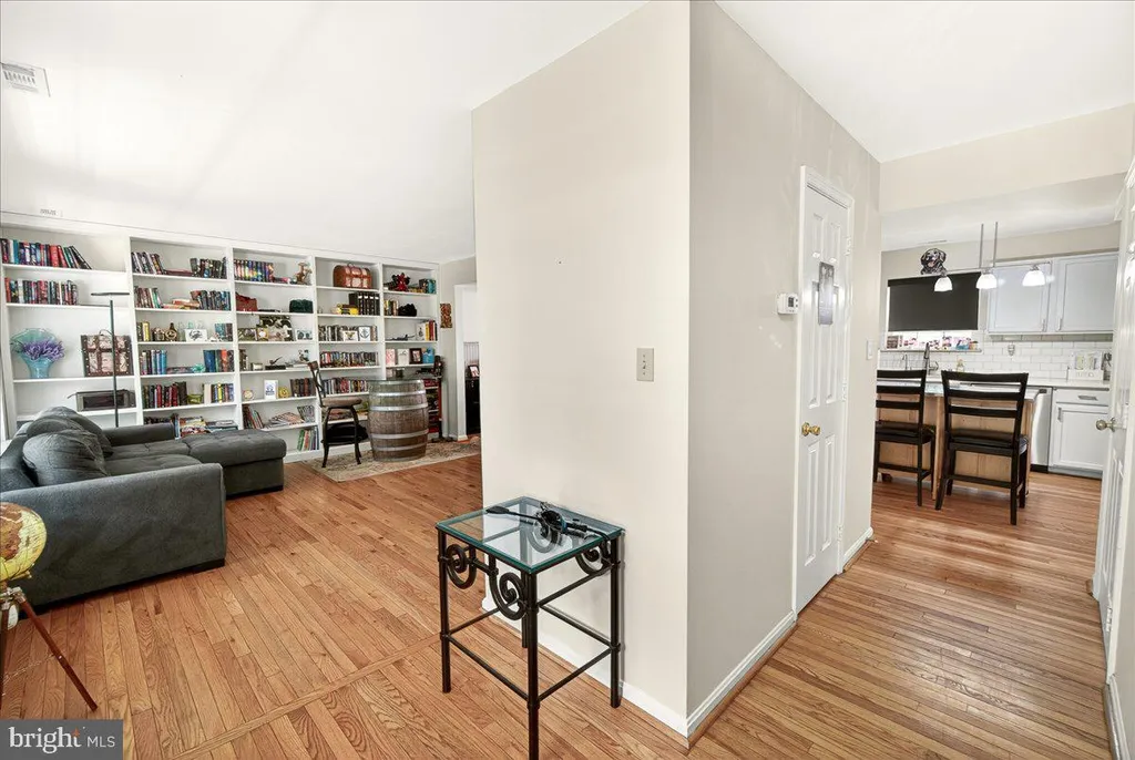 Additional image 4 of 3847 Holly Drive, Edgewater, MD 21037