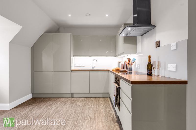 Additional image 6 of 2 bed flat for saleSt. Cross Chambers, Hoddesdon EN11