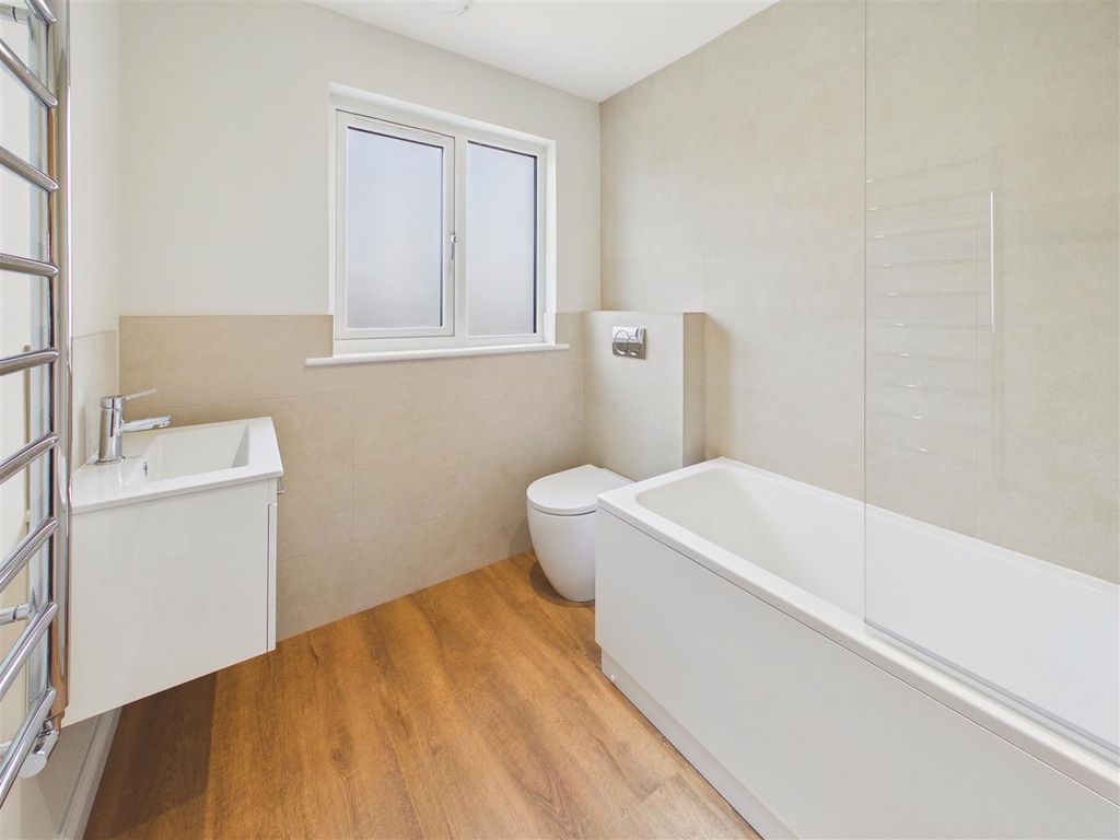 Additional image 34 of 4 bed town house for saleCliff Road, Hessle HU13