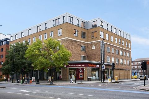 Mile End Road, Stepney E1, Room to rent