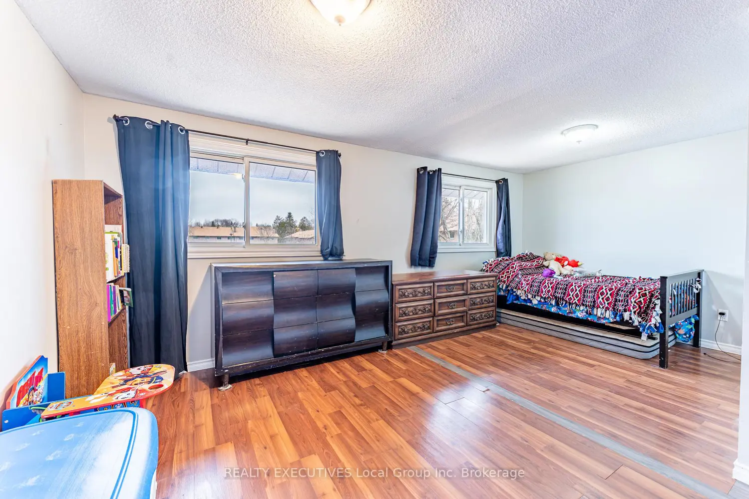 Additional image 16 of 398 Wickstead Avenue 36