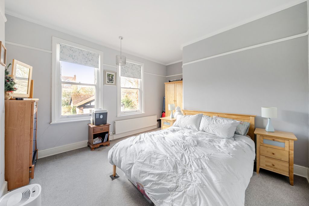 Additional image 7 of 3 bed flat for sale19 Salisbury Avenue, Harpenden AL5