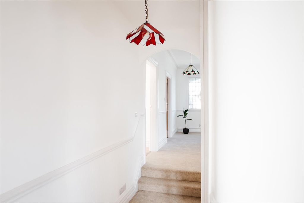 Additional image 34 of 6 bed semi-detached house for saleFerriby Road, Hessle HU13