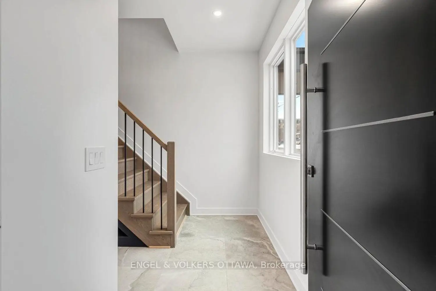 65 Parent Avenue photo 2