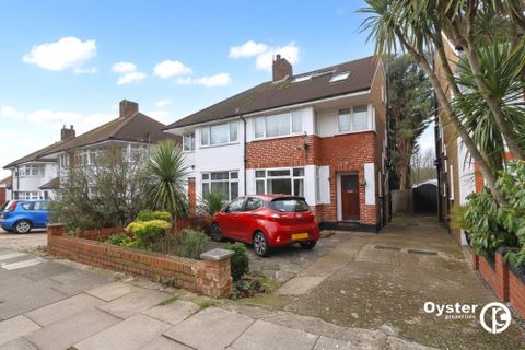 Ashfield Road, London N14