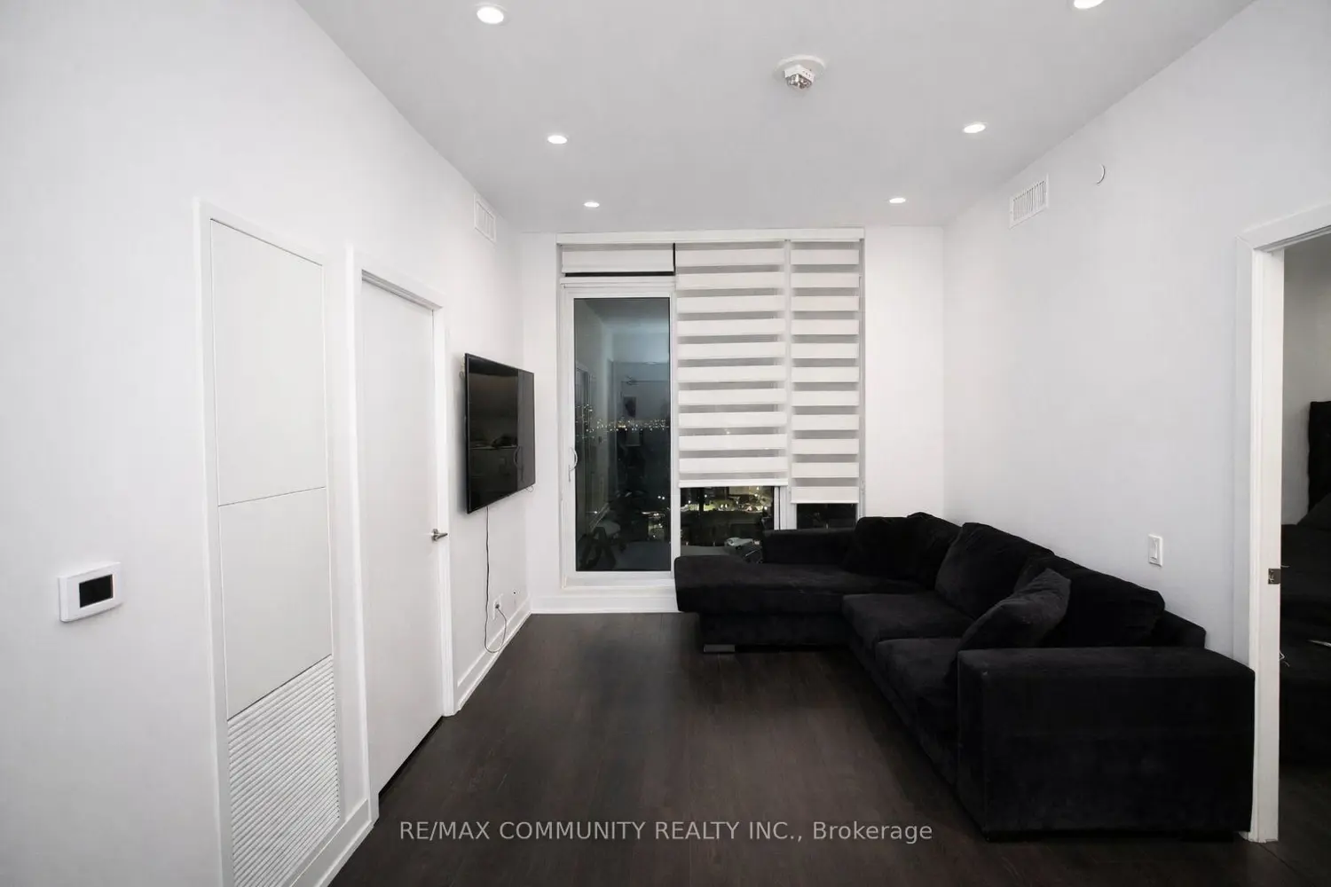 225 Veterans Drive 1206 photo 4