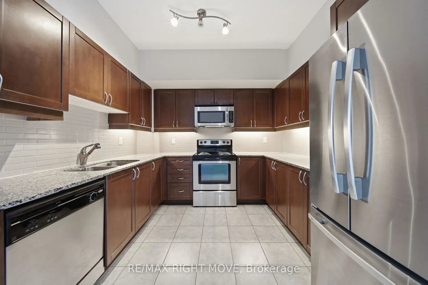 354 Atherley Road 507 photo 3