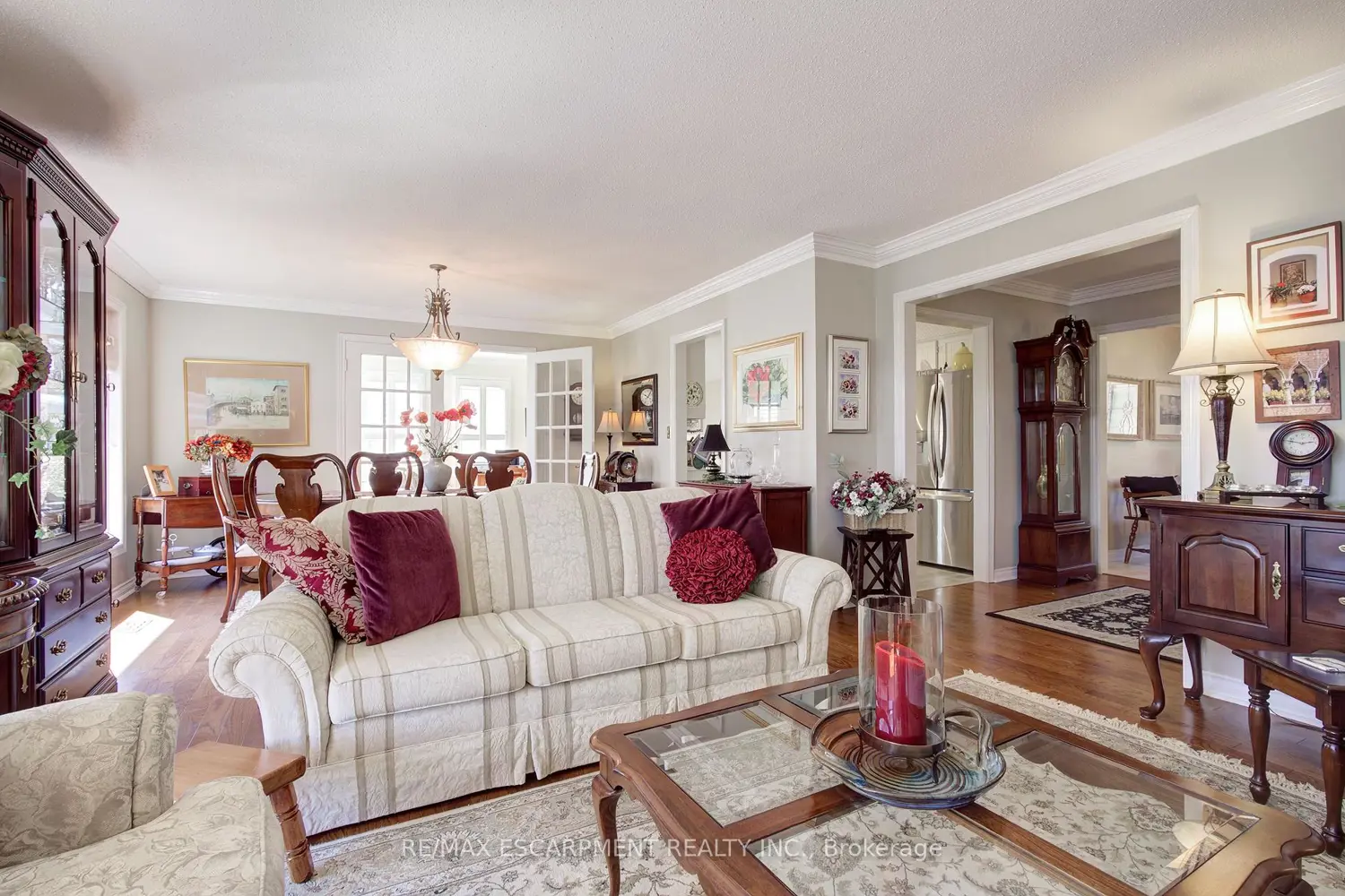 1233 Havendale Boulevard photo 2