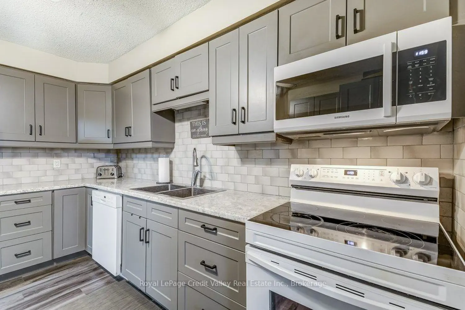 Additional image 12 of 6 Shettleston Drive 302