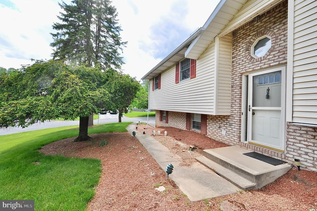 Additional image 3 of 109 Berwick Drive, Boalsburg, PA 16827