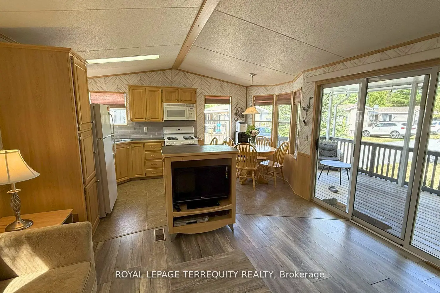 Additional image 14 of 328 Rockview