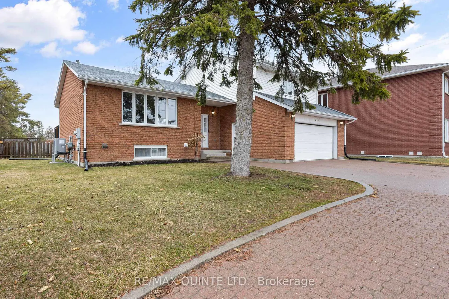 310 Bridge Street photo 2